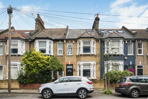 4 bedroom terraced house to rent, Trundley's Road, London, SE8