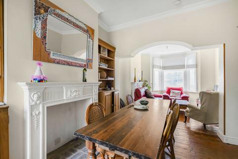 4 bedroom terraced house to rent, Trundley's Road, London, SE8