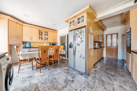 1 Laurel Gardens, Hounslow, TW4 6AQ