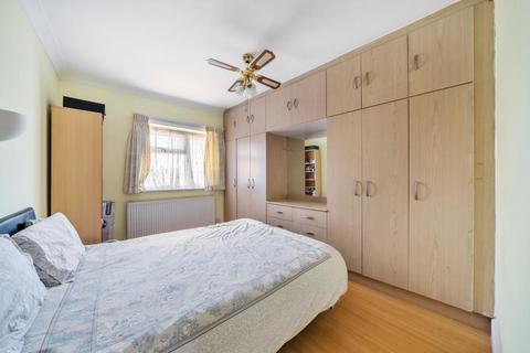 1 Laurel Gardens, Hounslow, TW4 6AQ