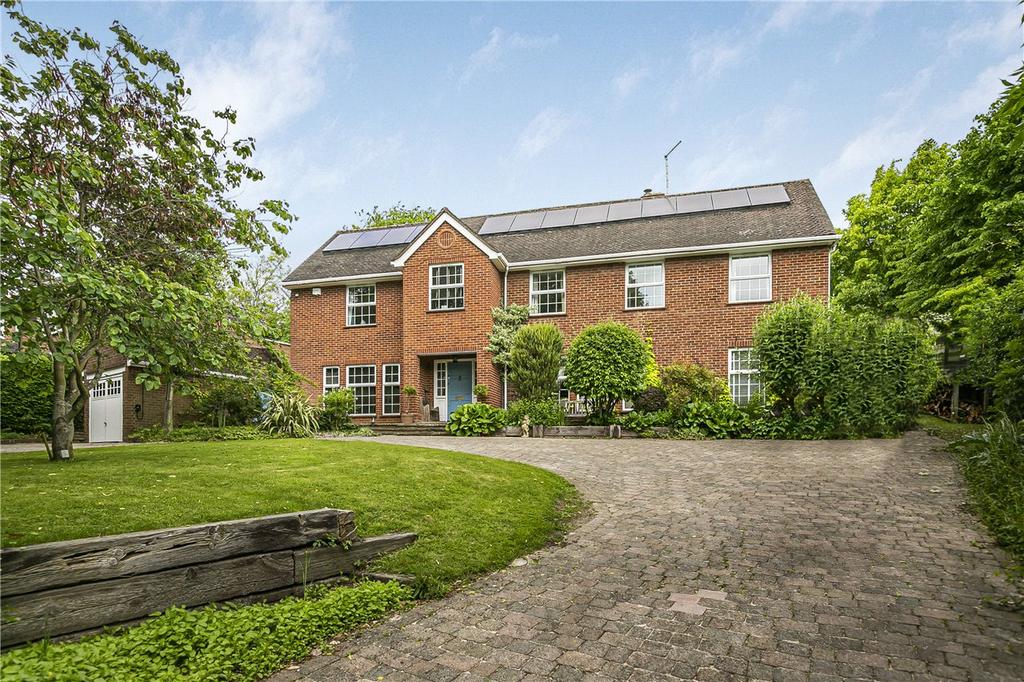 Castle Hill Avenue, Berkhamsted 5 bed detached house for sale £1,950,000