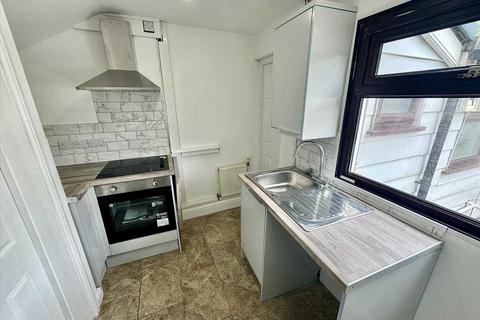 3 bedroom end of terrace house for sale, Treherbert CF42