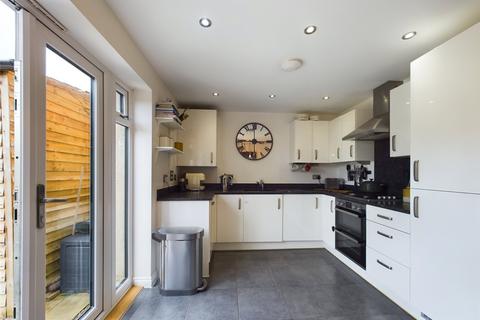 3 bedroom end of terrace house to rent, Wadebridge, Cornwall