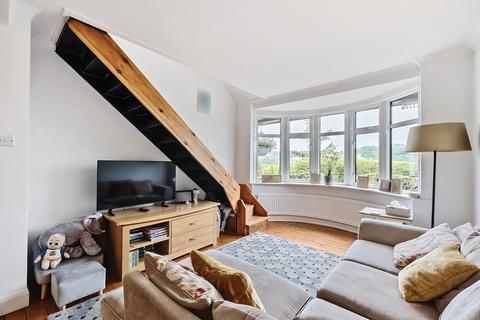 60 Hilltop Road, Whyteleafe, CR3 0DD