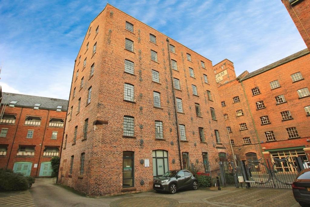 Steam Mill Street, Chester, Cheshire... 2 bed flat to rent £1,050 pcm