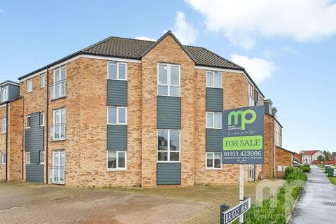 2 bedroom flat for sale, Briggs Mead, Wymondham NR18