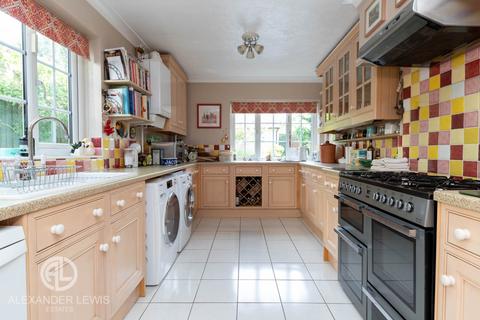 5 Hillshott, Letchworth Garden City, SG6 1SA