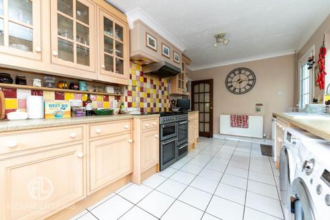 5 Hillshott, Letchworth Garden City, SG6 1SA