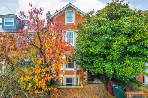 2 Brownlow Road, Reading, RG1 6NP
