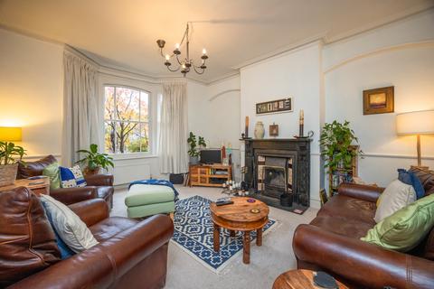 2 Brownlow Road, Reading, RG1 6NP