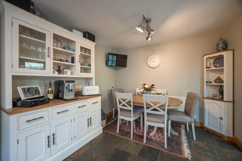 Fiveways Basingstoke Road, Riseley, Reading, RG7 1QD