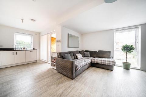 2 bedroom flat for sale, Rooksdown,  Basingstoke,  RG24