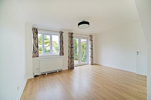 2 bedroom house to rent, Hazeltree Grove, Dorridge, Solihull, West Midlands, B93