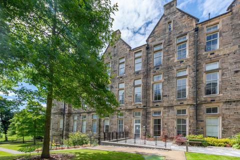 3 bedroom flat for sale, 17/4 Simpson Loan, Quartermile, Ednburgh, EH3