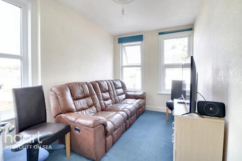 2 bedroom flat for sale, St Georges Park Avenue, Westcliff-On-Sea