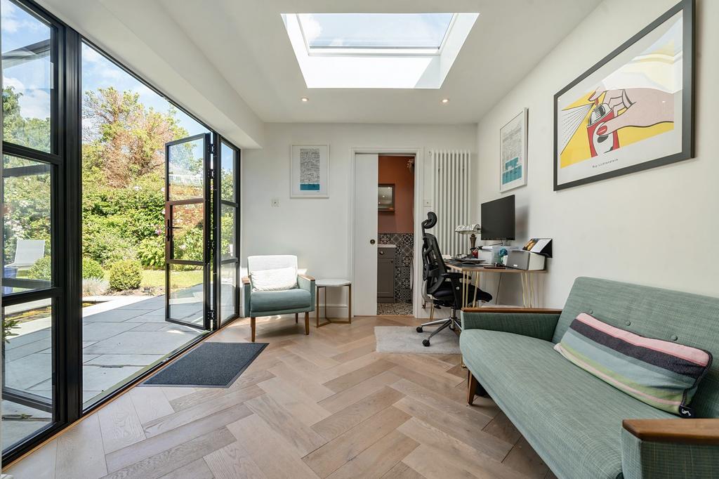 Kitchen / Breakfast Room