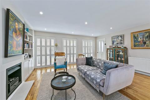 37a Gloucester Road, Richmond, TW9 3BS