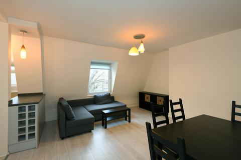 2 bedroom flat to rent, Greencroft Gardens, London, NW6