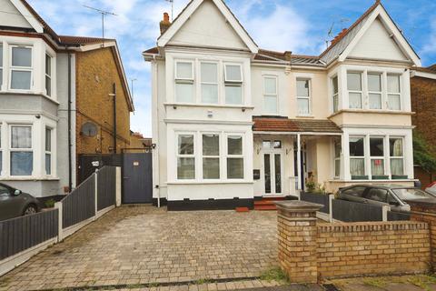 4 bedroom semi-detached house for sale, York Road, Southend-on-sea, SS1