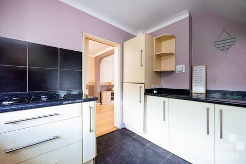 18 Spencer Road, Whitley Wood, Reading, RG2 8TR