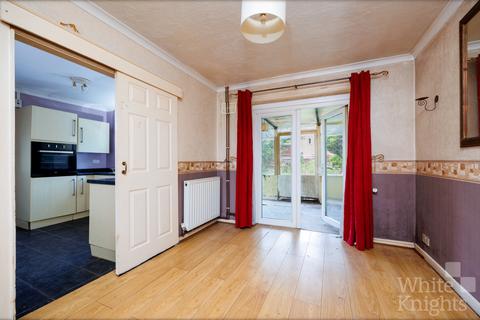 18 Spencer Road, Whitley Wood, Reading, RG2 8TR