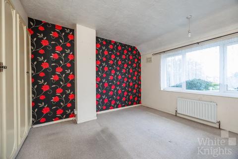 18 Spencer Road, Whitley Wood, Reading, RG2 8TR