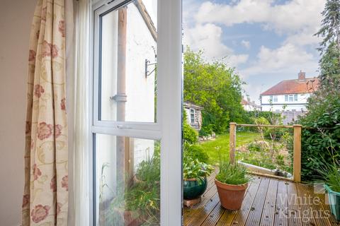 13 Meadowcroft Road, Reading, RG2 8RJ