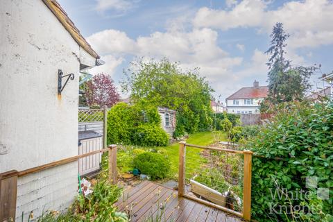 13 Meadowcroft Road, Reading, RG2 8RJ