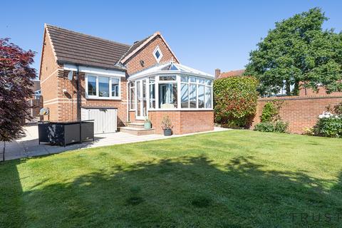 4 bedroom bungalow for sale, Hartshead Court, Hartshead, Liversedge