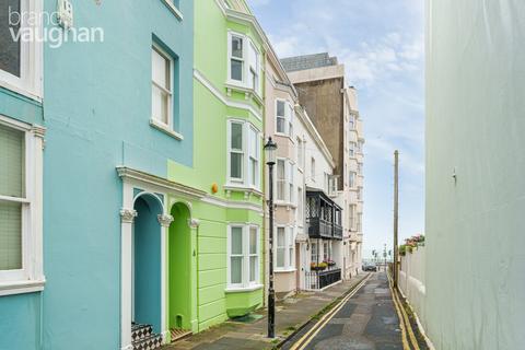4 bedroom house to rent, Crescent Place, Brighton, East Sussex, BN2