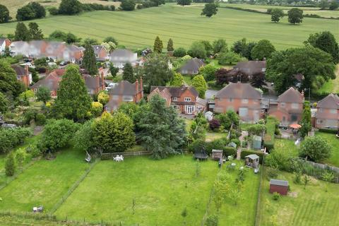 4 bedroom detached house for sale, Birmingham Road, Bordesley, Redditch B97 6RH