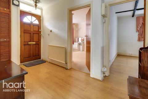 42 Abbots Road, Abbots Langley, WD5 0BG
