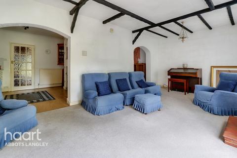 42 Abbots Road, Abbots Langley, WD5 0BG