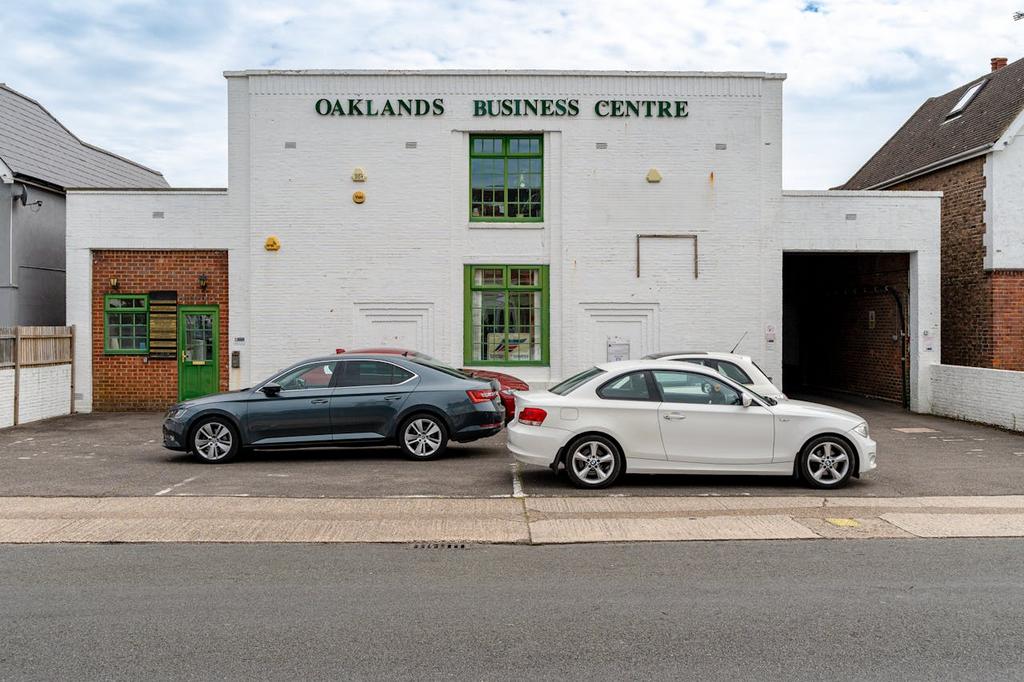 Oaklands Business Centre Final2.jpg