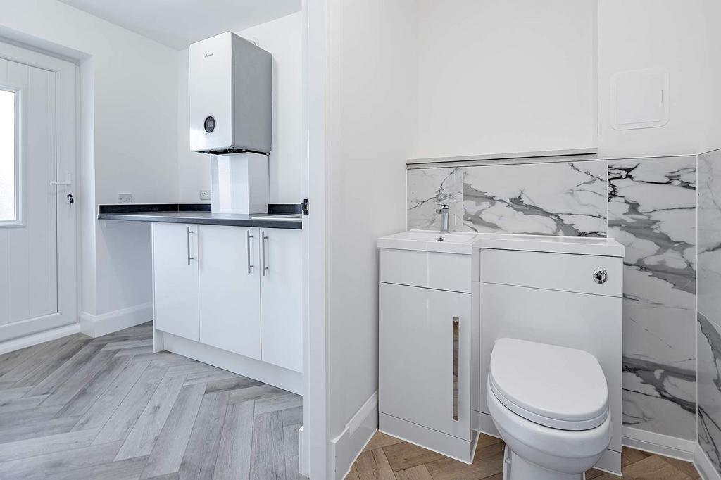Utility Room/WC