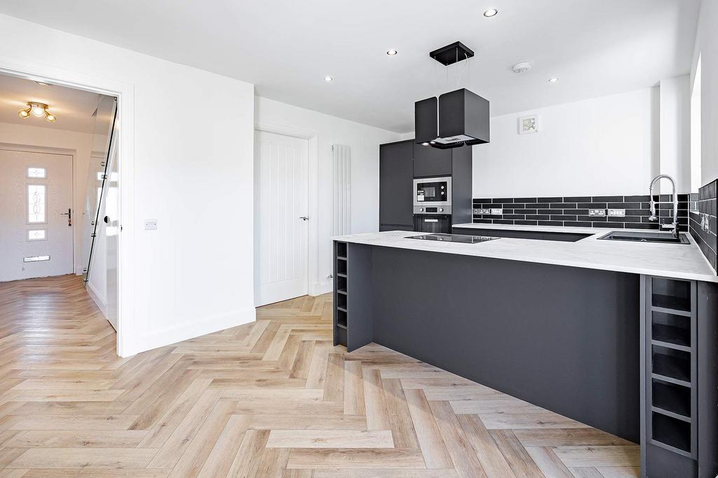Kitchen/Dining Area