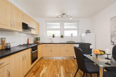 4 bedroom detached house for sale, Chatham Road, Kingston upon Thames, KT1