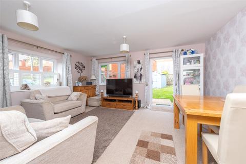 3 bedroom semi-detached house for sale, Dunnett Close, Hartley Wintney RG27