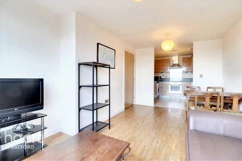 1 bedroom apartment for sale, High Street, Stratford