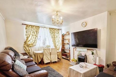 3 bedroom maisonette for sale, Cumberland Market, London NW1