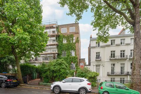 2 bedroom flat to rent, Camberwell Grove, Denmark Hill, London, SE5