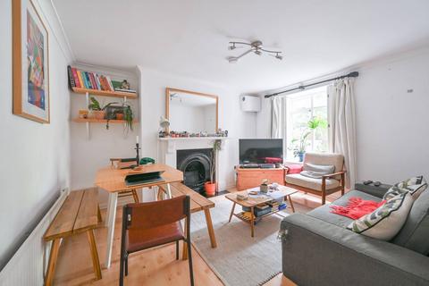 2 bedroom flat to rent, Camberwell Grove, Denmark Hill, London, SE5