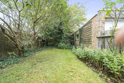 6 Mossendew Close, Harefield, Uxbridge, UB9 6QD