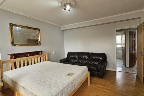 4 bedroom apartment to rent, Percival Street, London, Clerkenwell