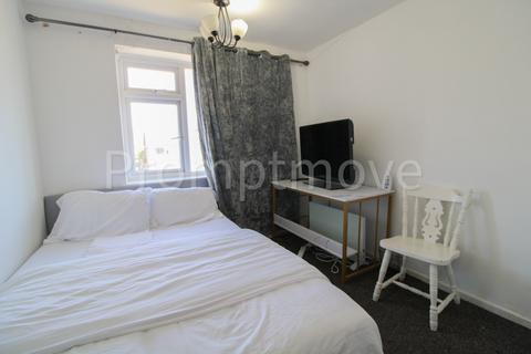 2 bedroom flat to rent, Birchen Grove Luton LU2 7TL