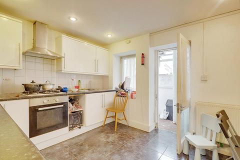 4 bedroom apartment for sale, York Road, Southend-on-sea, SS1