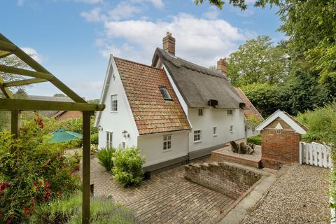 4 bedroom detached house for sale, The Street, Norwich NR15