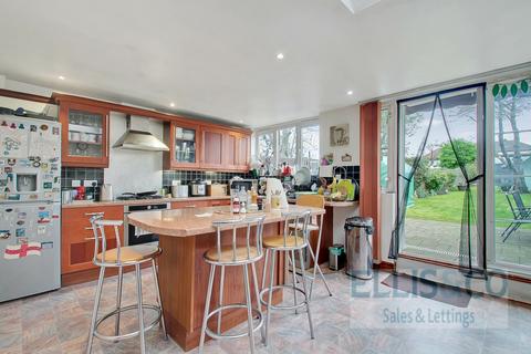 110 Birkbeck Avenue, Greenford, UB6 8LY