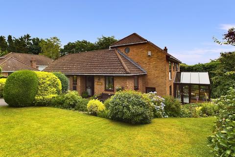 4 bedroom detached house for sale, Windmill Lane, West Hill