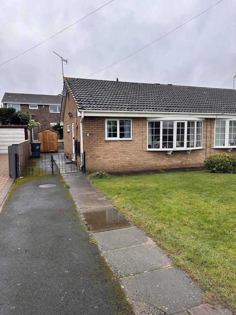 Westfield Close, Tickhill DN11 2 bed semidetached house to rent £850